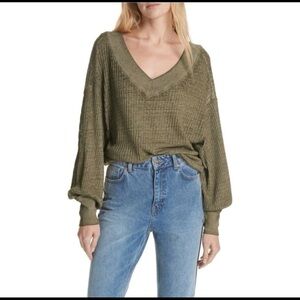 FREE PEOPLE/WE THE FREE SOUTH SIDE THERMAL TOP IN MOSS GREEN//SIZE XS